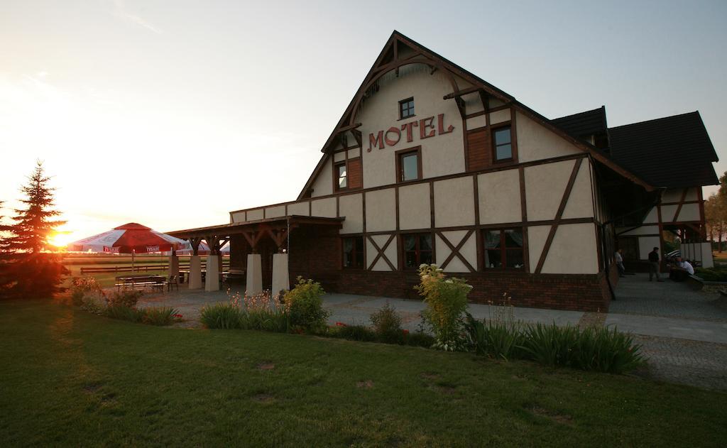 Motel Klara Sobotka  Luaran gambar