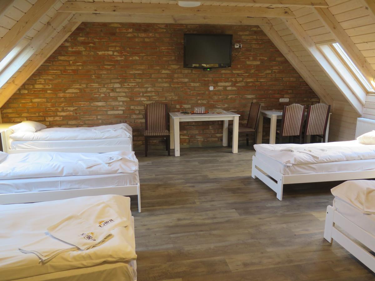 Motel Klara Sobotka  Luaran gambar